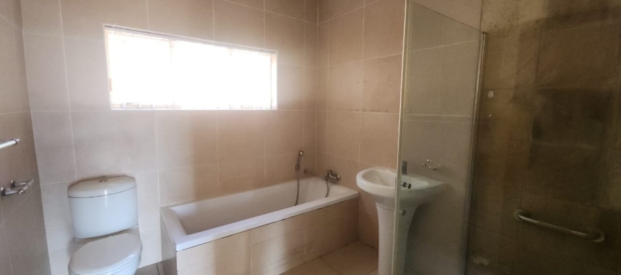 3 Bedroom Property for Sale in Ifafi North West